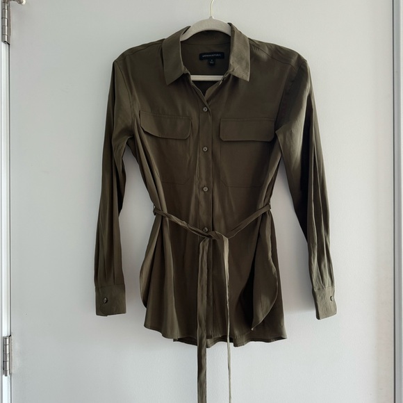 NWOT Banana Republic Top - Picture 1 of 3
